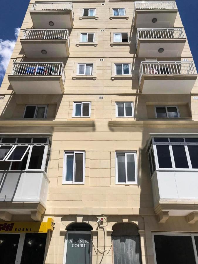 F7 Room 1, Private Double Room With Private Bathroom In Shared Flat Msida Buitenkant foto